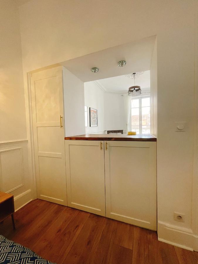 Villa Muguette - Coeur De Vichy- 2Eme Etage 外观 照片